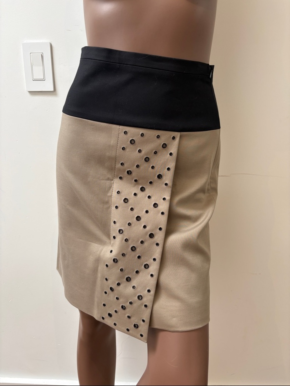 Karen Millen mini Pencil A-Line skirt black khaki grommet eyelet front slit 4